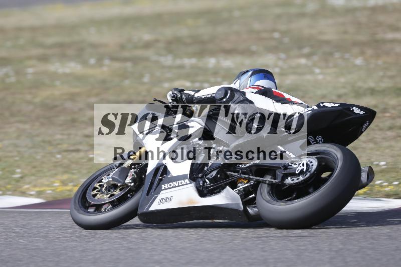 /37 09.08.2026  Pluess Motosport ADR/Freies Fahren/92